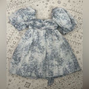 Sofie the Label Dress With Pleats and Bow Detail in Baby Blue Floral - Medium